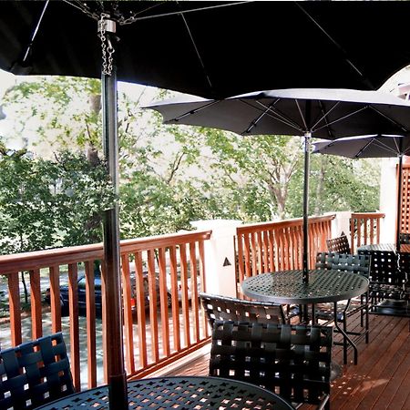 Longwood Inn Brookline Exterior photo