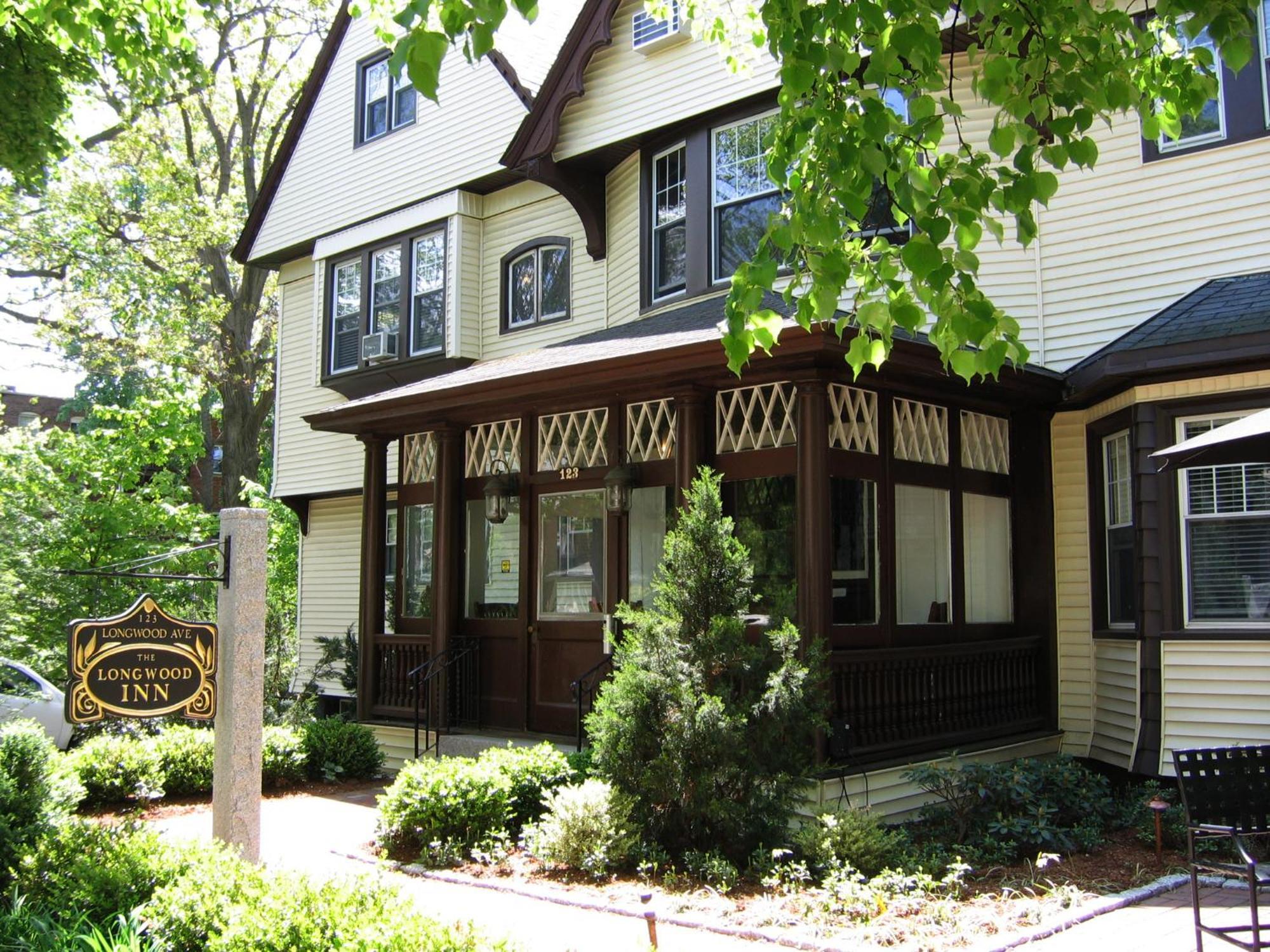 Longwood Inn Brookline Exterior photo