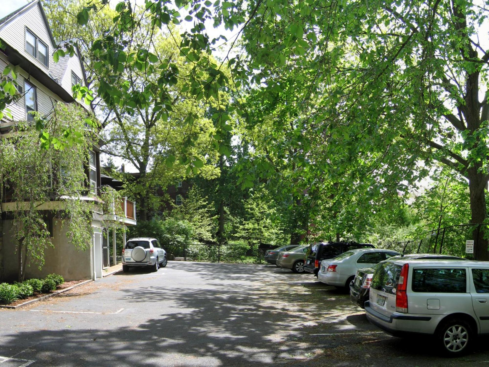 Longwood Inn Brookline Exterior photo